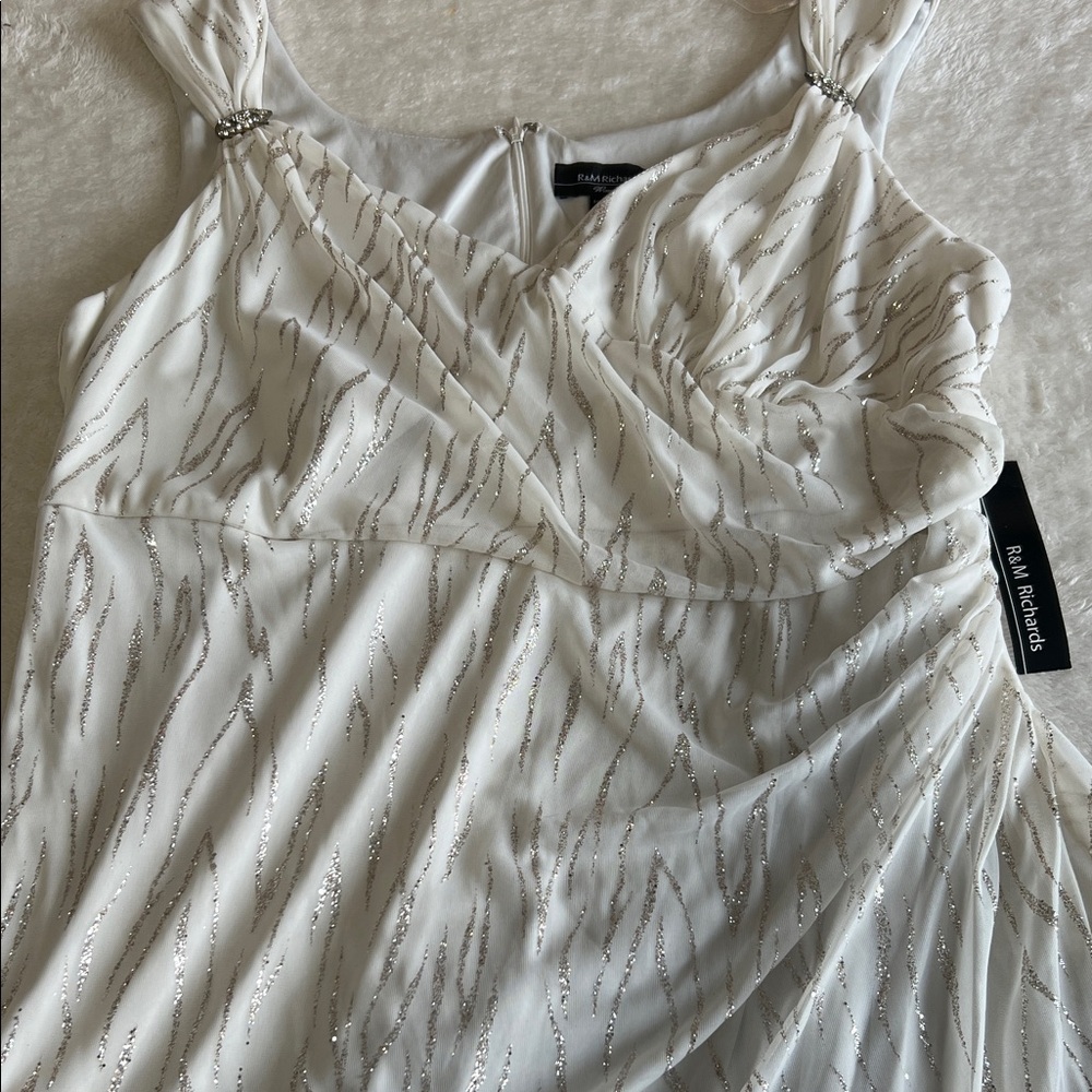 White Full Length Gown Silver Glitter Accents Sleeveless NWT Vintage Bridal 16W - Picture 15 of 16